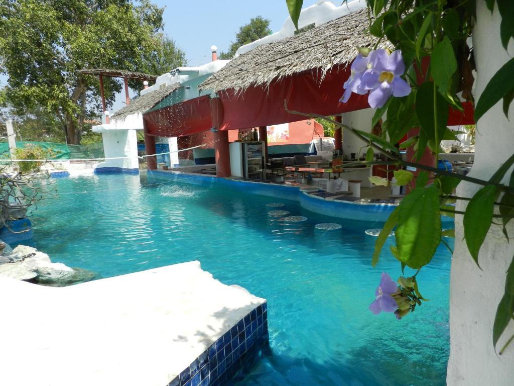 Mirabel Club Resort Джомтьен Экстерьер фото